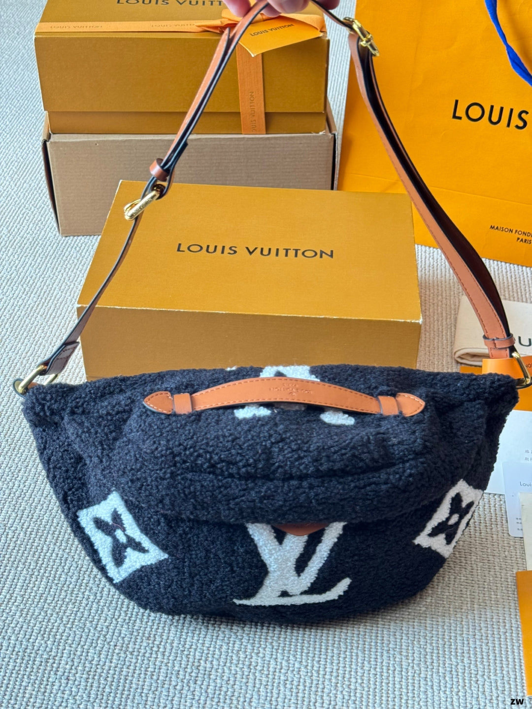 LV Teddy Series Waist Bag