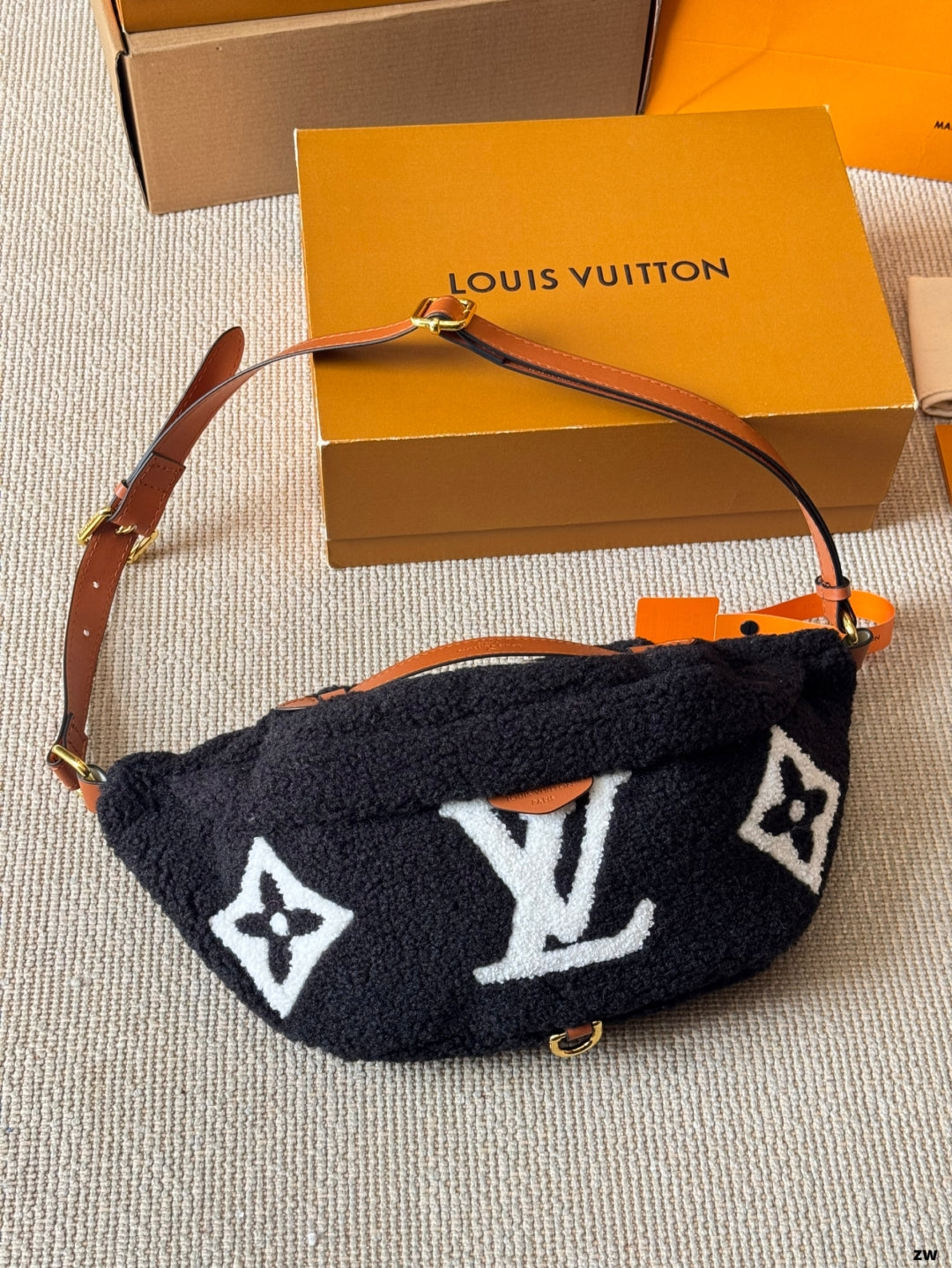 LV Teddy Series Waist Bag