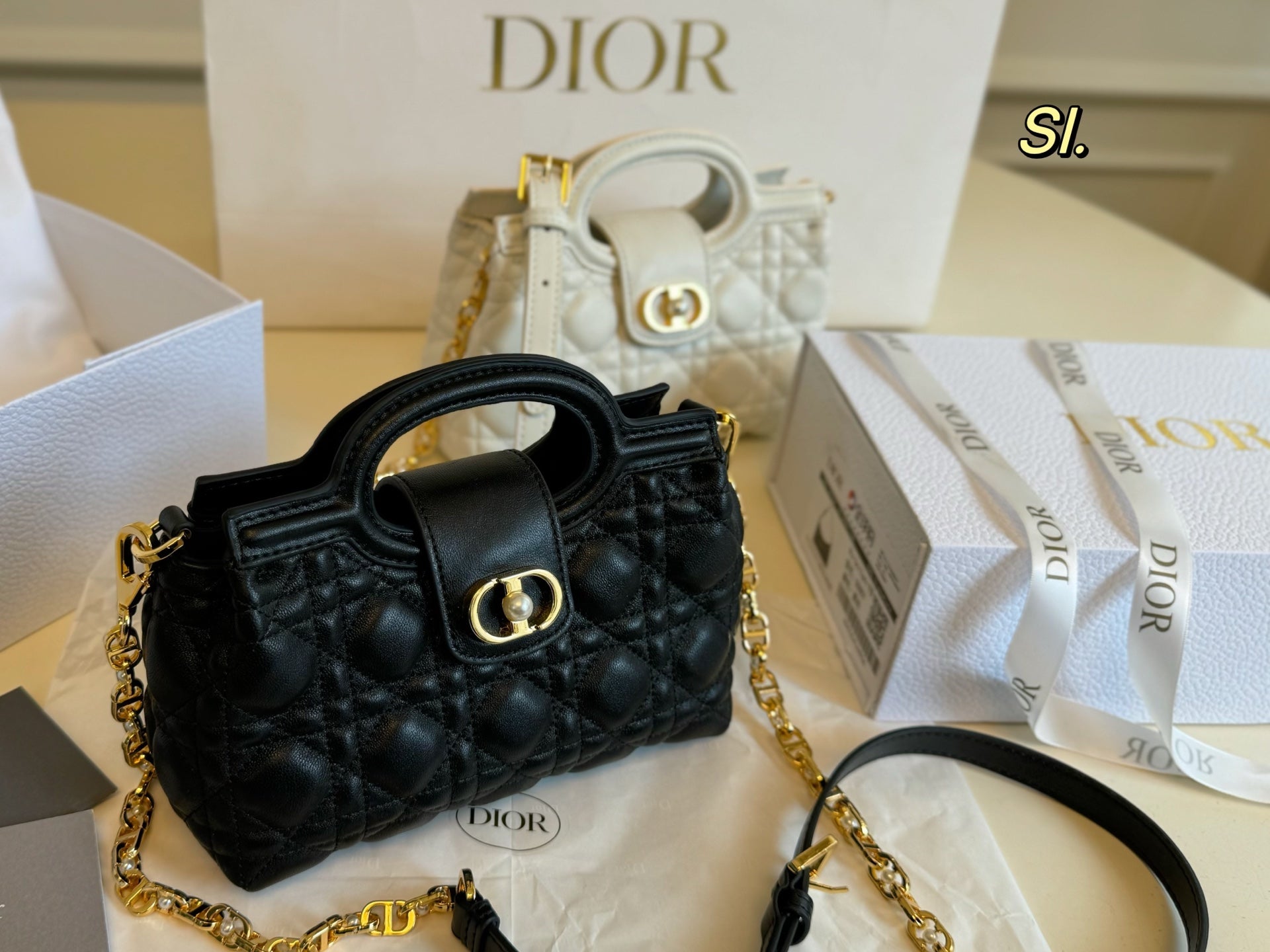 DIOR Jolie Hanlde Bag