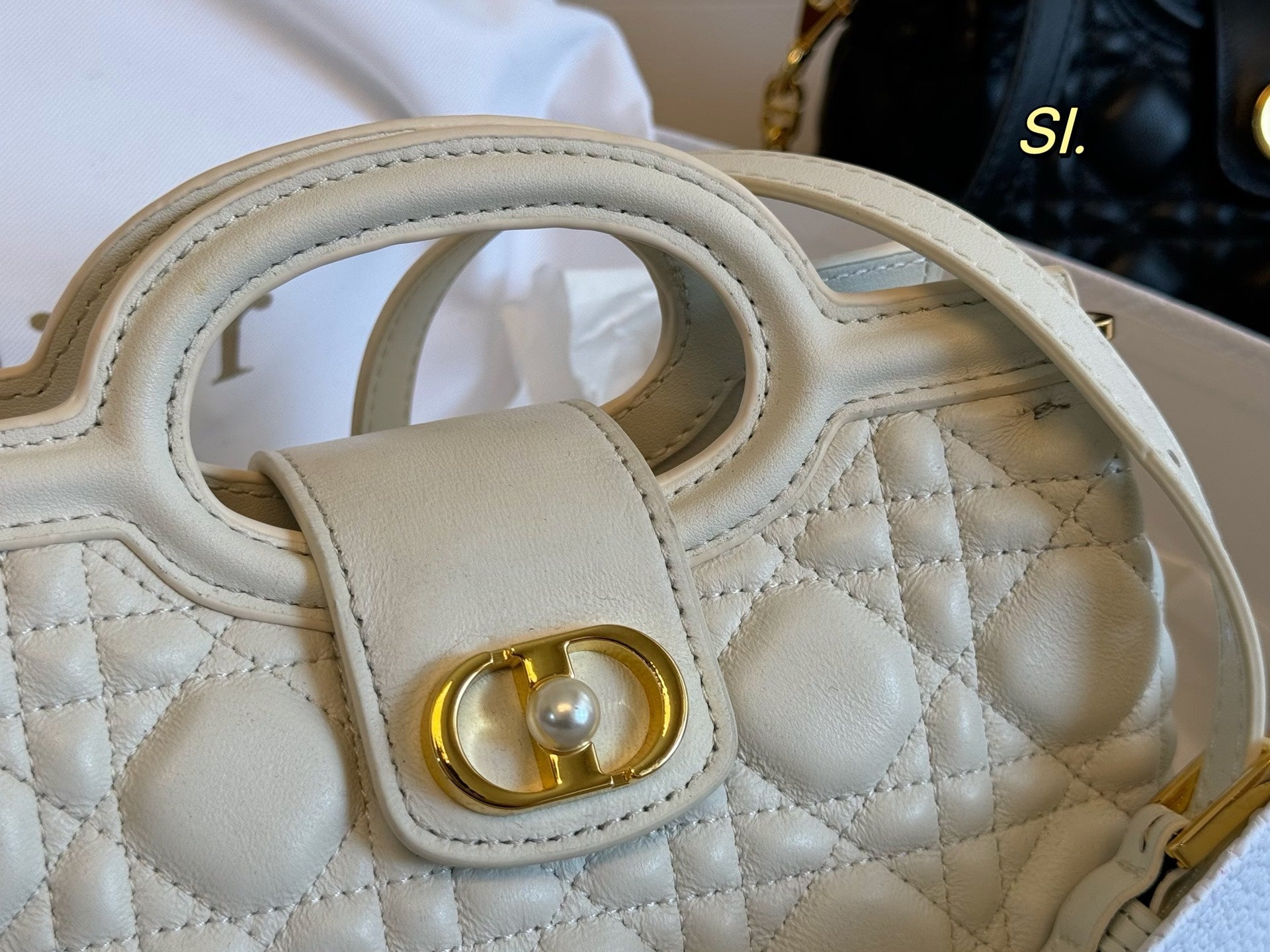 DIOR Jolie Hanlde Bag