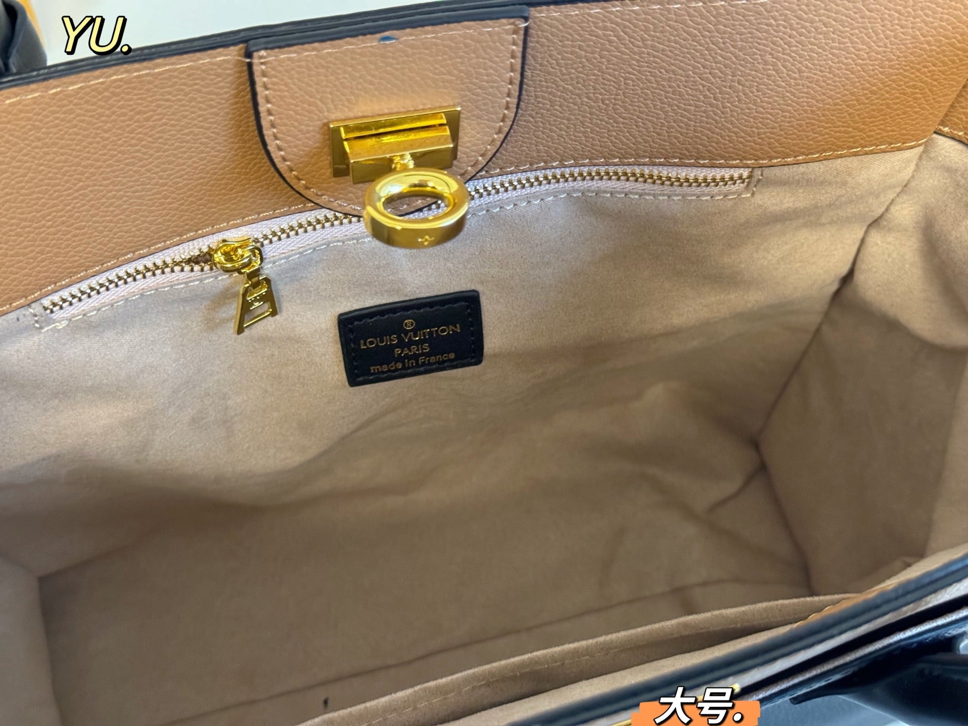 LV On My Side Handheld Tote Bag