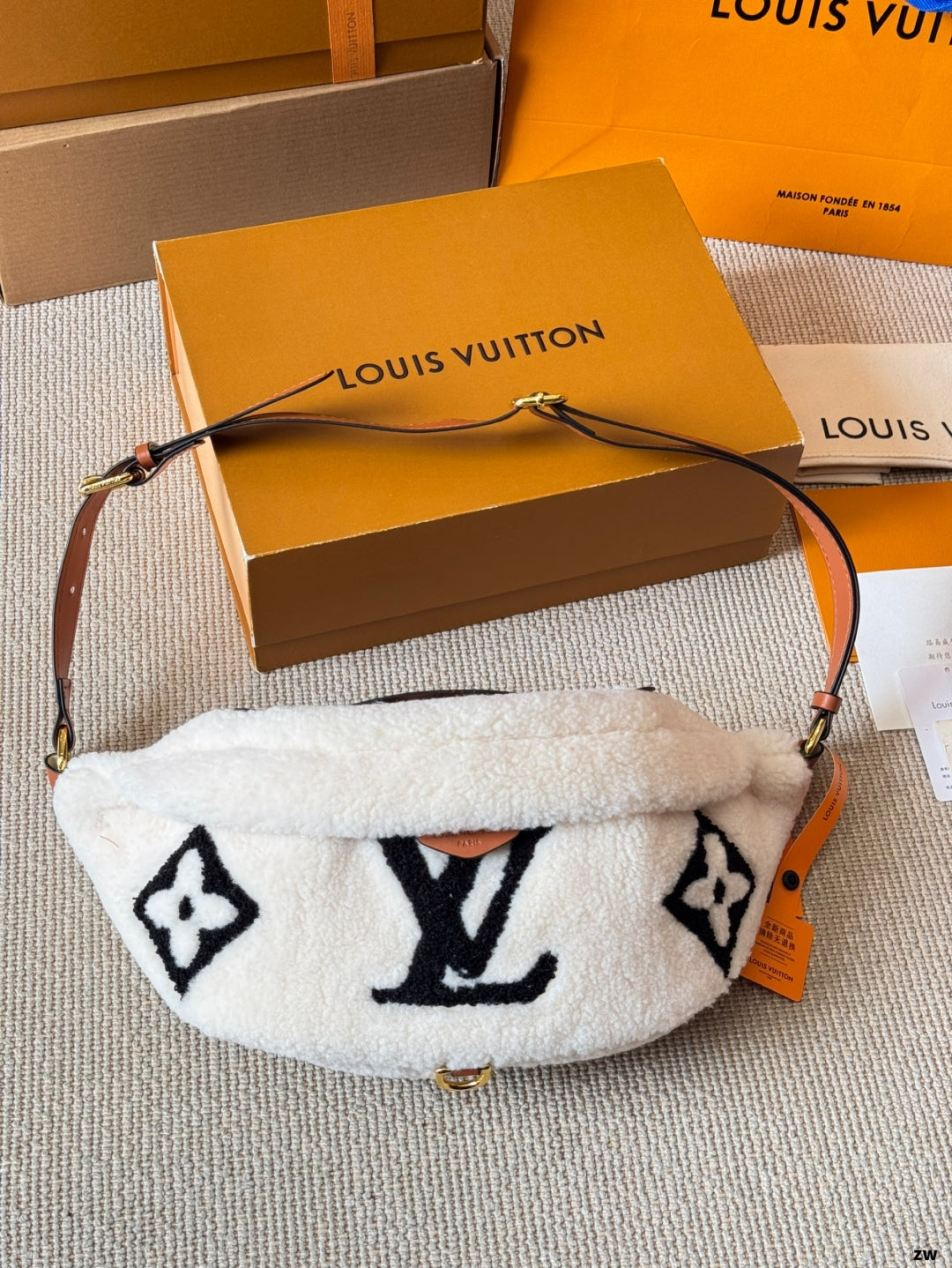 LV Teddy Series Waist Bag