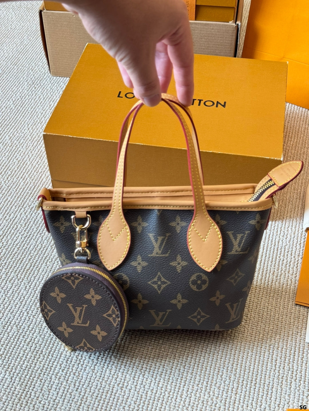 LV Neverfull bb Handbag
