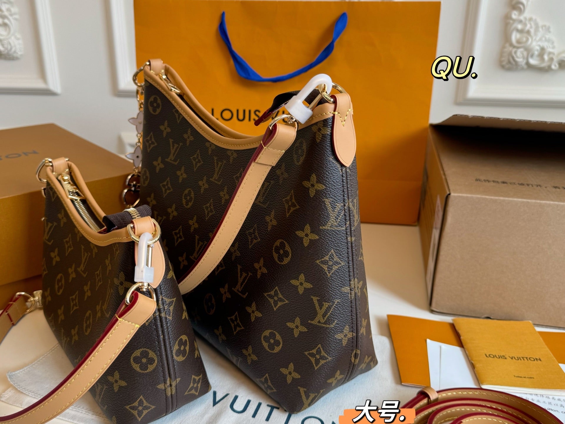 LV 25fw Monogram Hobo Bag