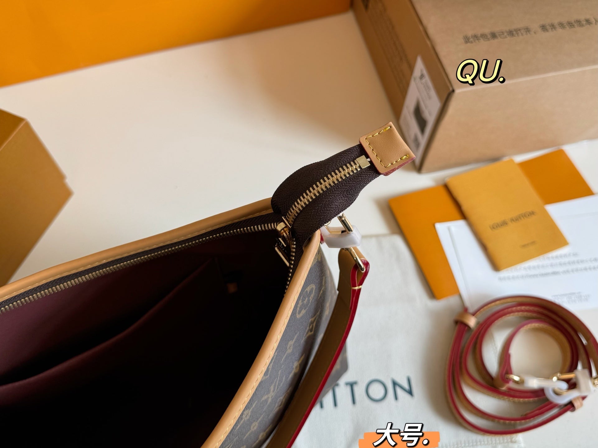 LV 25fw Monogram Hobo Bag