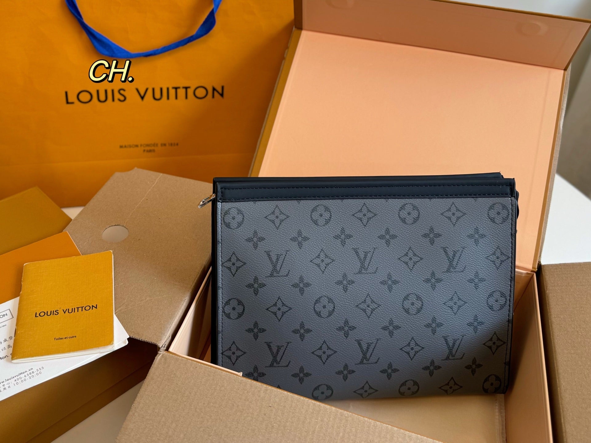 LV Men's Handbag