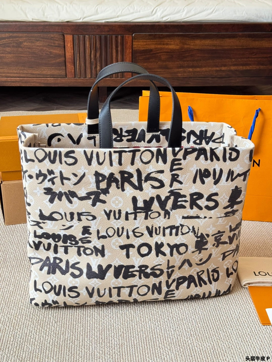 LV Shopper tote