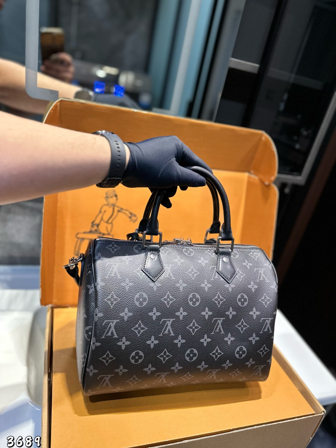 LV Speedy Soft 30 Handbag