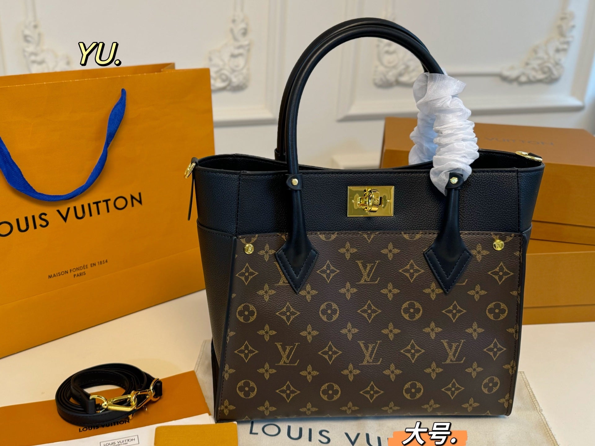 LV On My Side Handheld Tote Bag